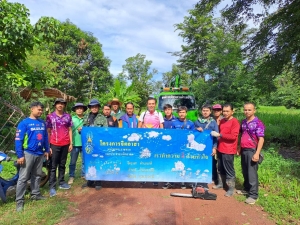 องค์การบริหารส่วนตำบลนาดี ร่วมกับผู้นำชุมชน จิตอาสา อถล. ได้ดำเนินการตัดกิ่งไม้สองข้างทาง และเก็บขยะในชุมชนบ้านม่วง หมู่ที่ 3 ตำบลนาดี อำเภอนาเยีย จังหวัดอุบลราชธานี เพื่อปรับปรุงภูมิทัศน์ให้มีสภาพแวดล้อมที่ดีขึ้น และลดปริมาณขยะในชุมชน